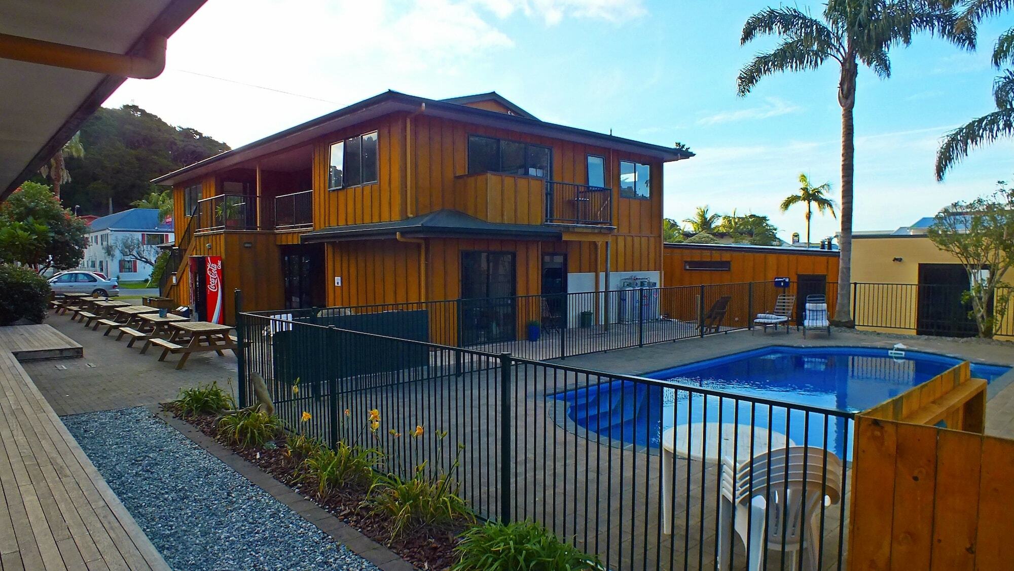 Bay Adventurer Backpackers & Apartments Paihia Kültér fotó